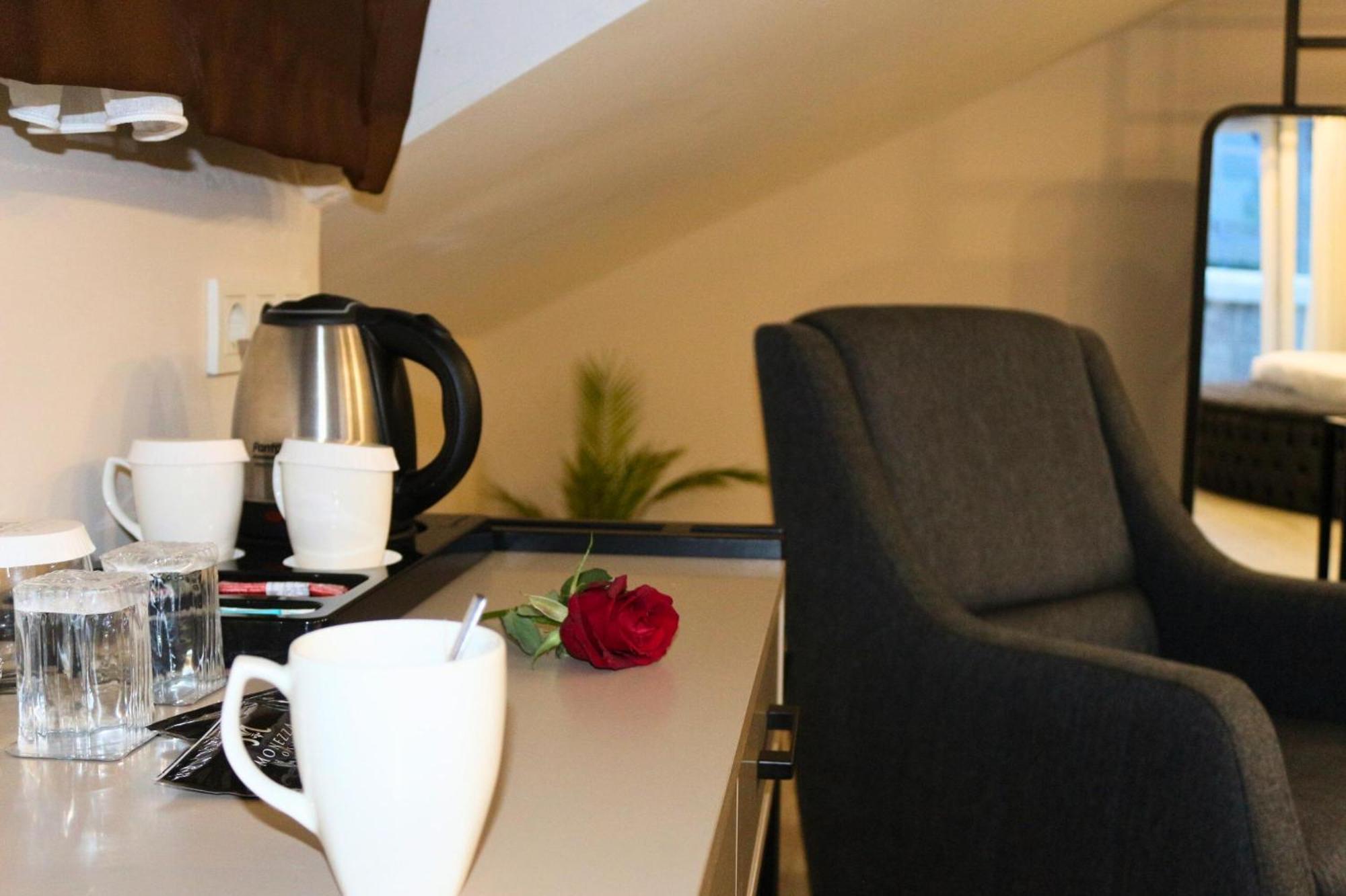 Monezza Hotel Maltepe Истанбул Екстериор снимка