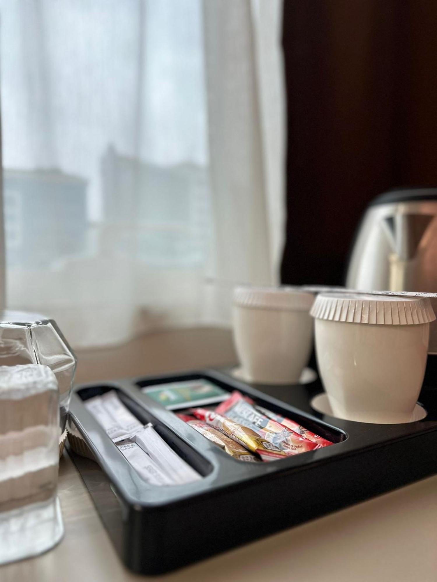 Monezza Hotel Maltepe Истанбул Екстериор снимка