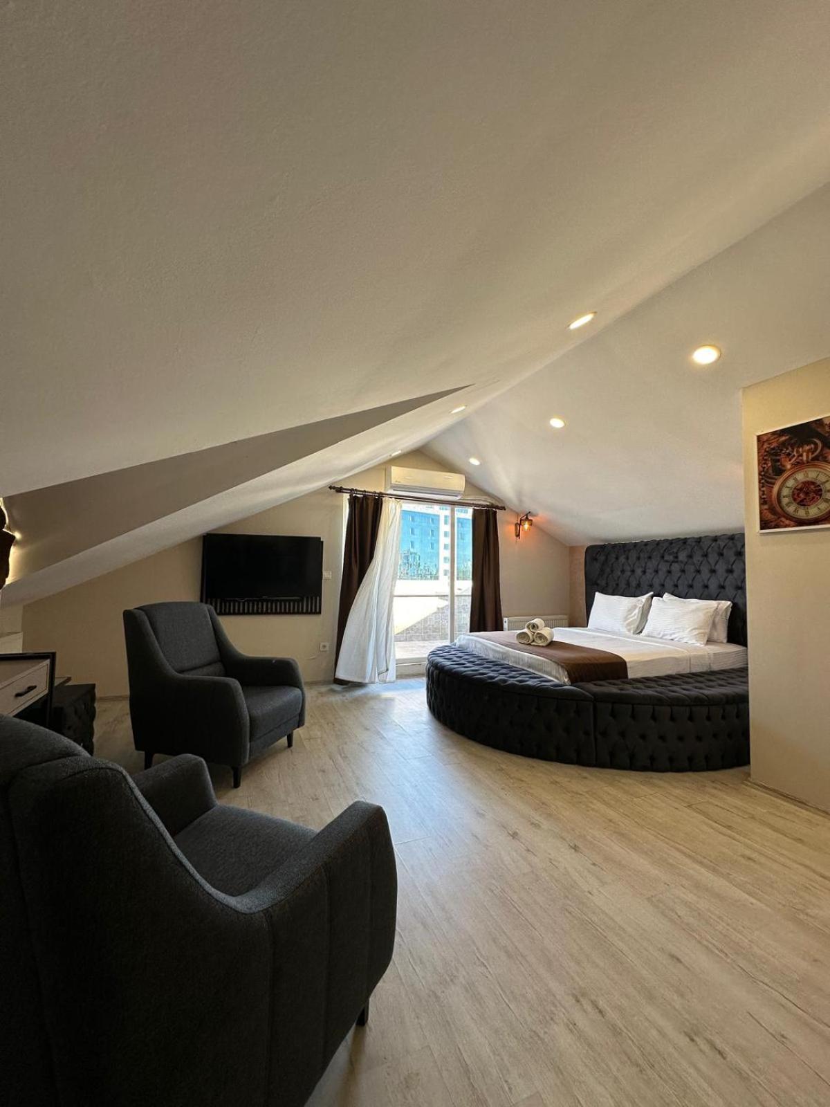 Monezza Hotel Maltepe Истанбул Екстериор снимка