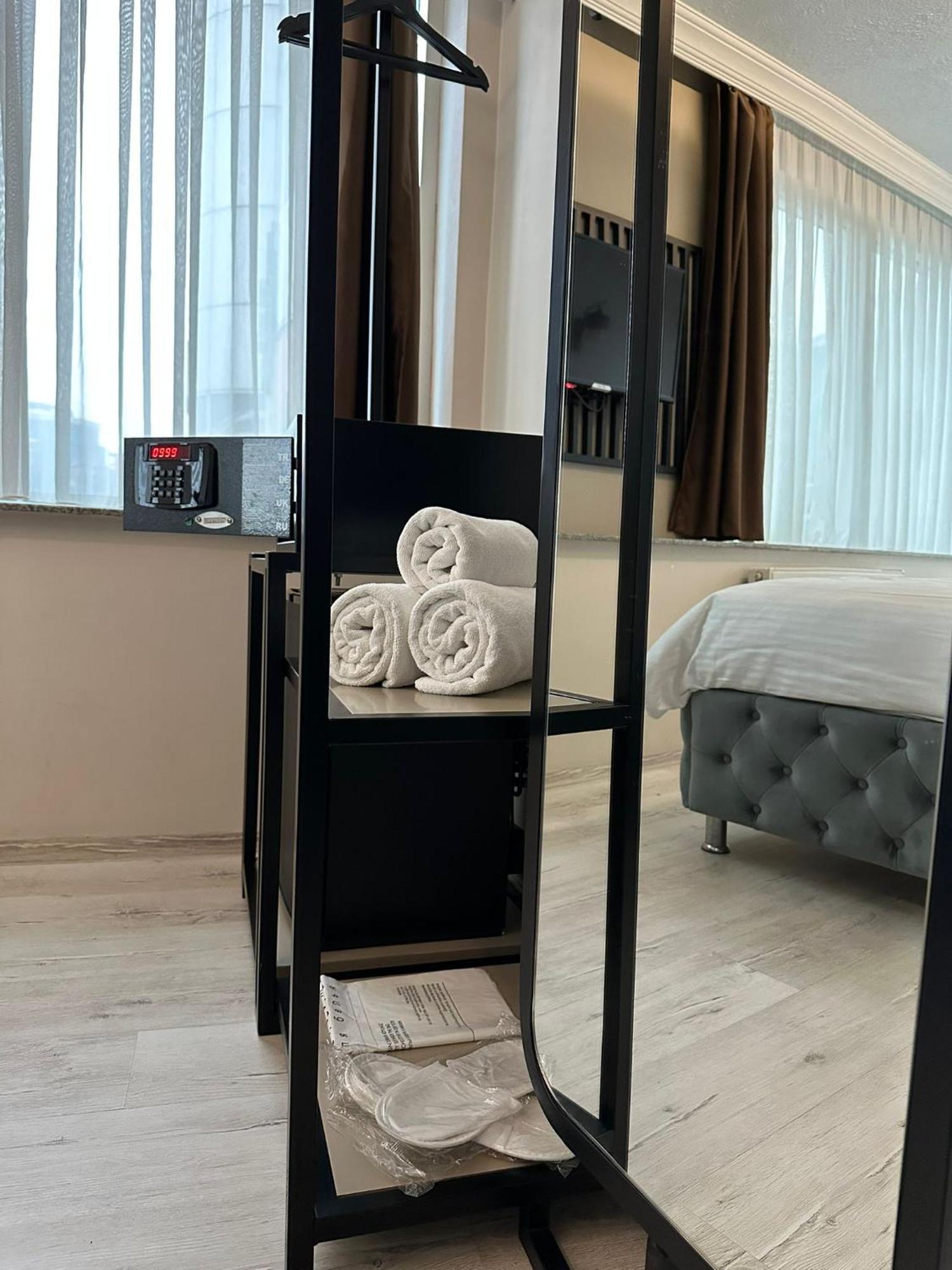 Monezza Hotel Maltepe Истанбул Екстериор снимка